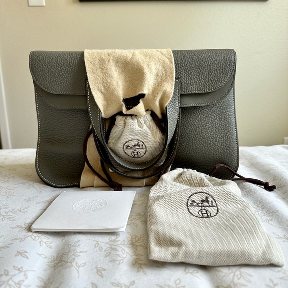 Hermes Halzan 31 - Picture 2 of 16